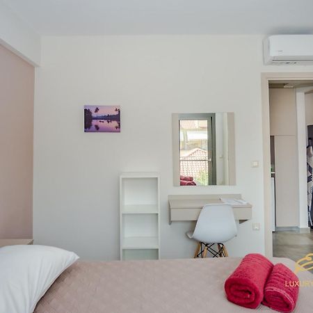 Emily'S Luxury Apartments Argostolion Exterior foto