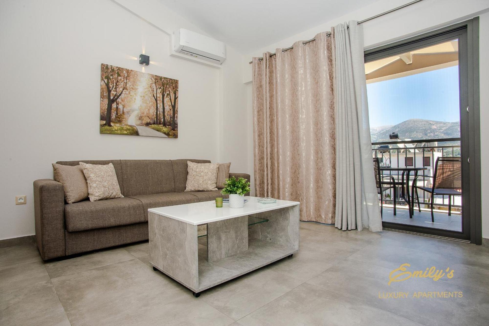 Emily'S Luxury Apartments Argostolion Exterior foto
