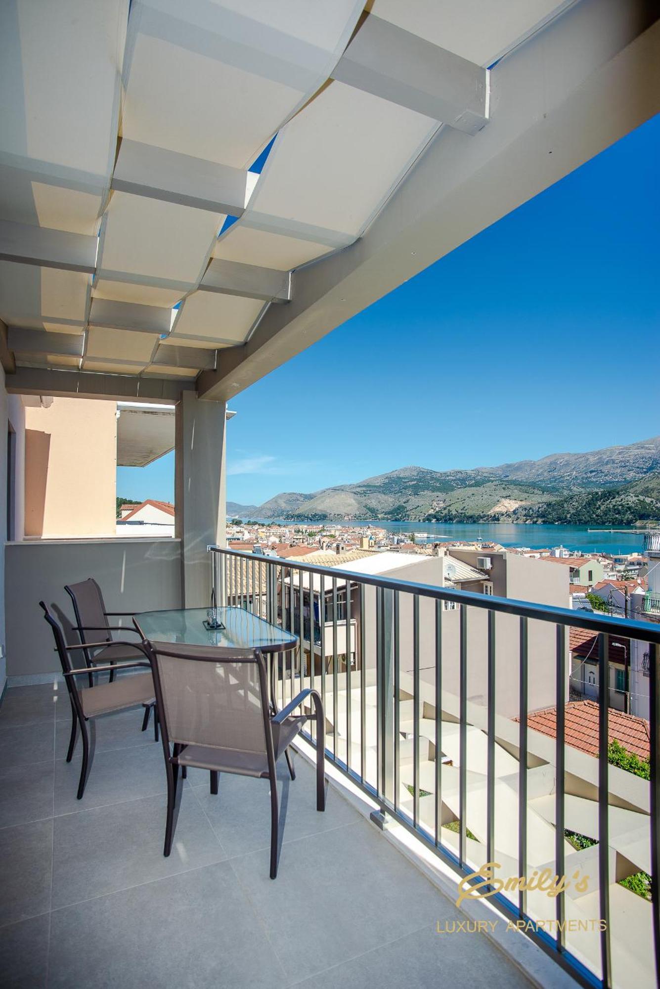 Emily'S Luxury Apartments Argostolion Exterior foto