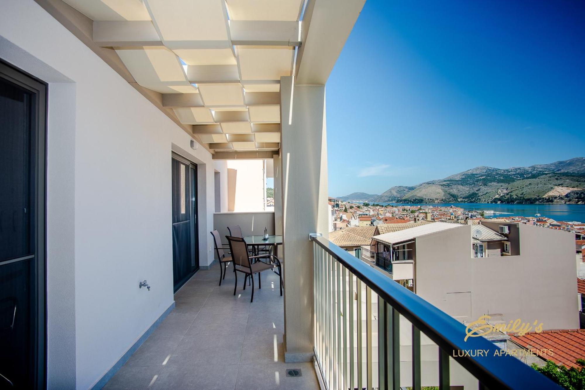 Emily'S Luxury Apartments Argostolion Exterior foto