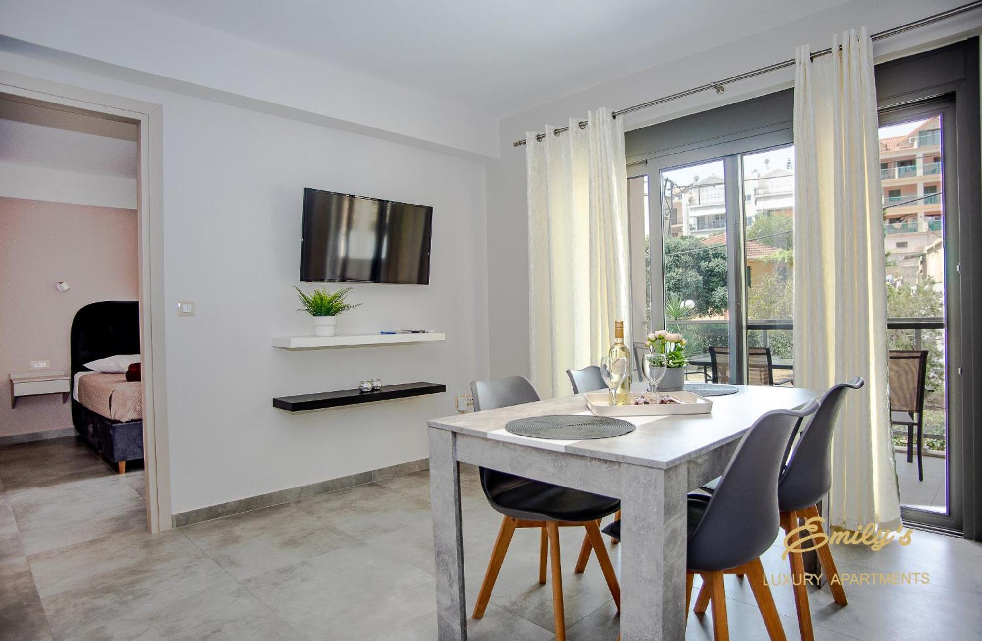 Emily'S Luxury Apartments Argostolion Exterior foto