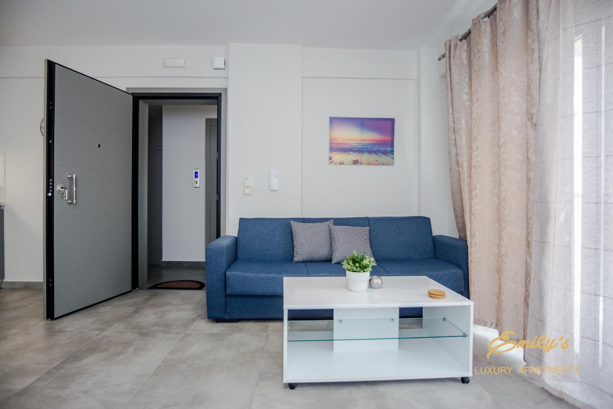 Emily'S Luxury Apartments Argostolion Exterior foto